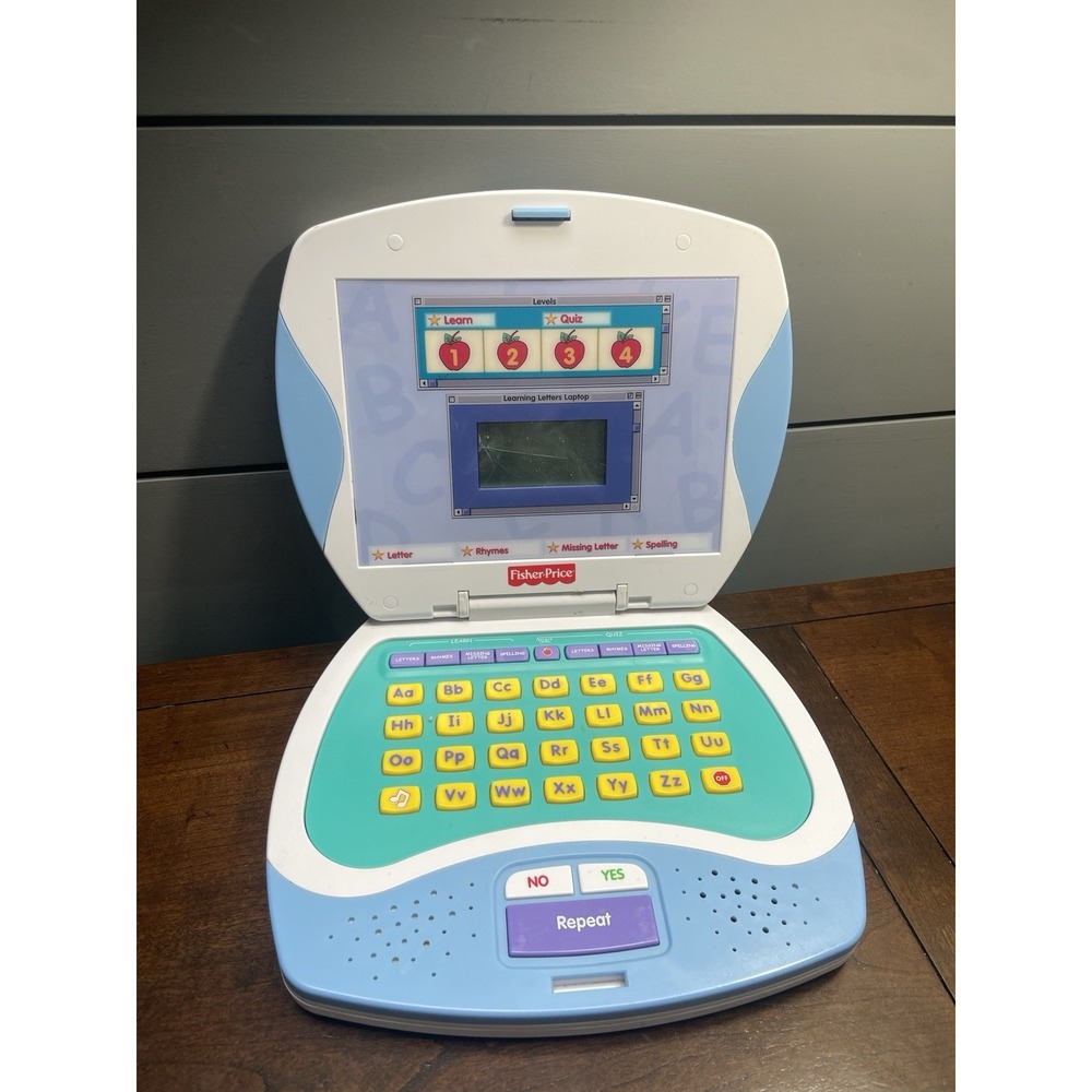 2003 Mattel Fisher Price Learning Smart Laptop model FP-747